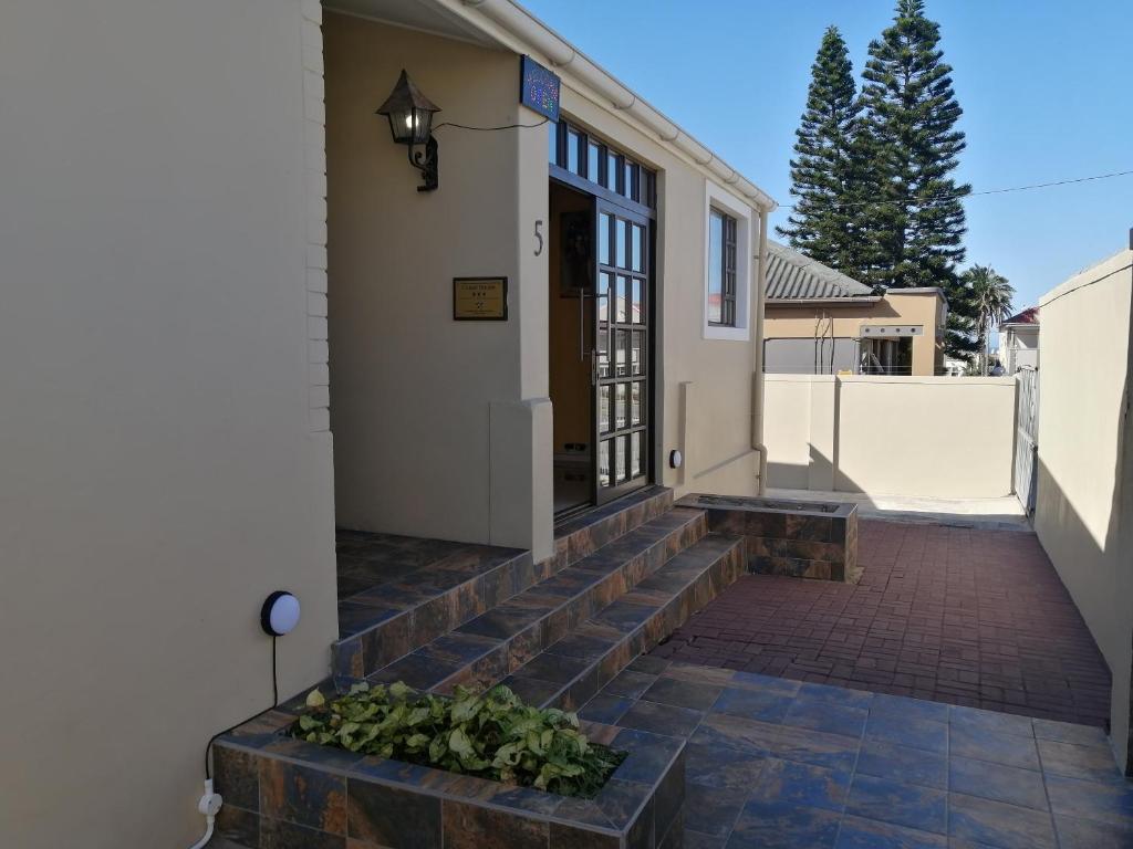 5 on Jameson Guesthouse 外観