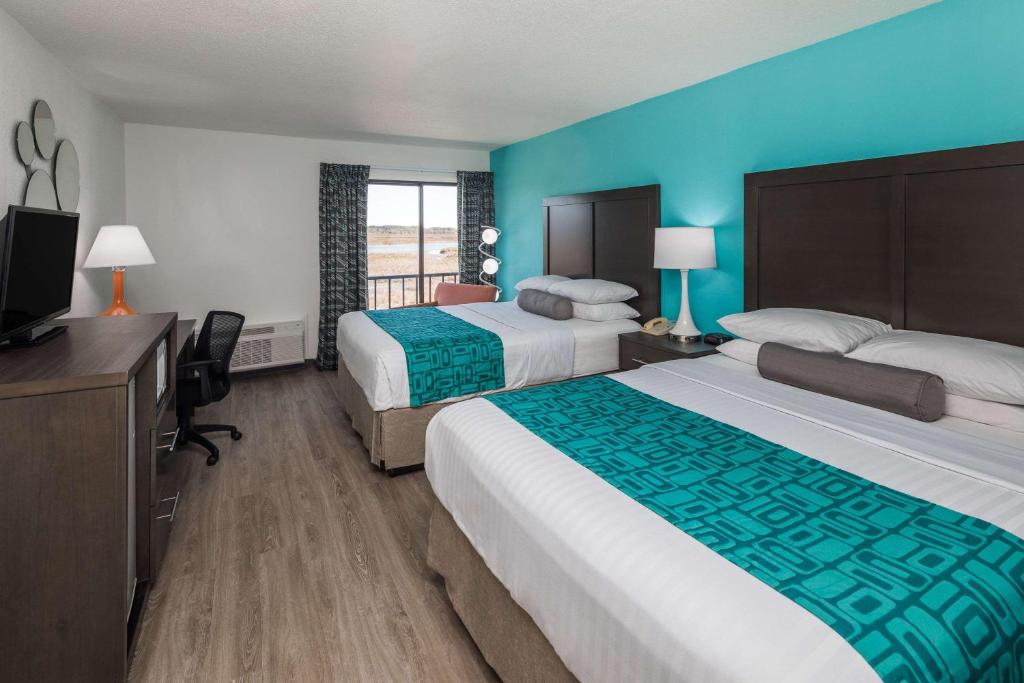 Howard Johnson by Wyndham Beaufort/Parris Island photo