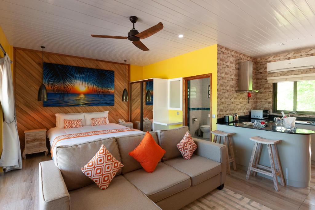 Casa De Leela Self Catering Guest House                                                   