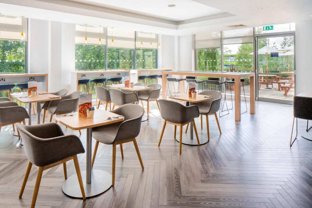 Holiday Inn Express Doncaster By IHG レストラン