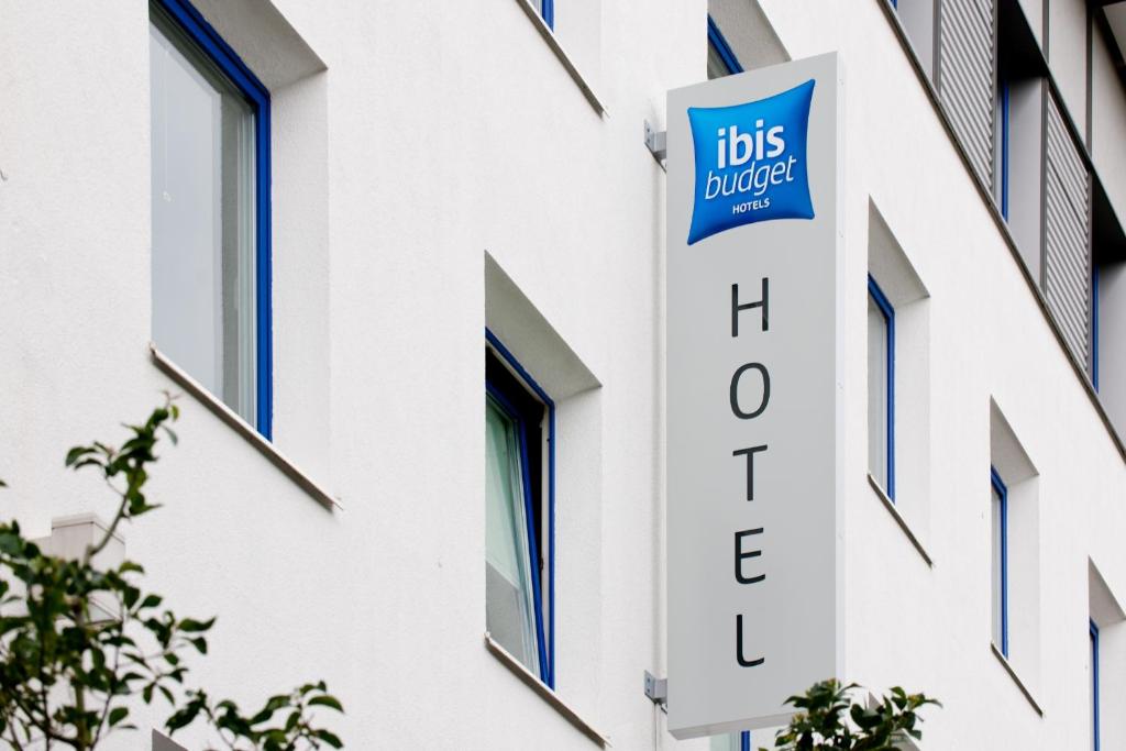 ibis budget Stuttgart City Nord photo