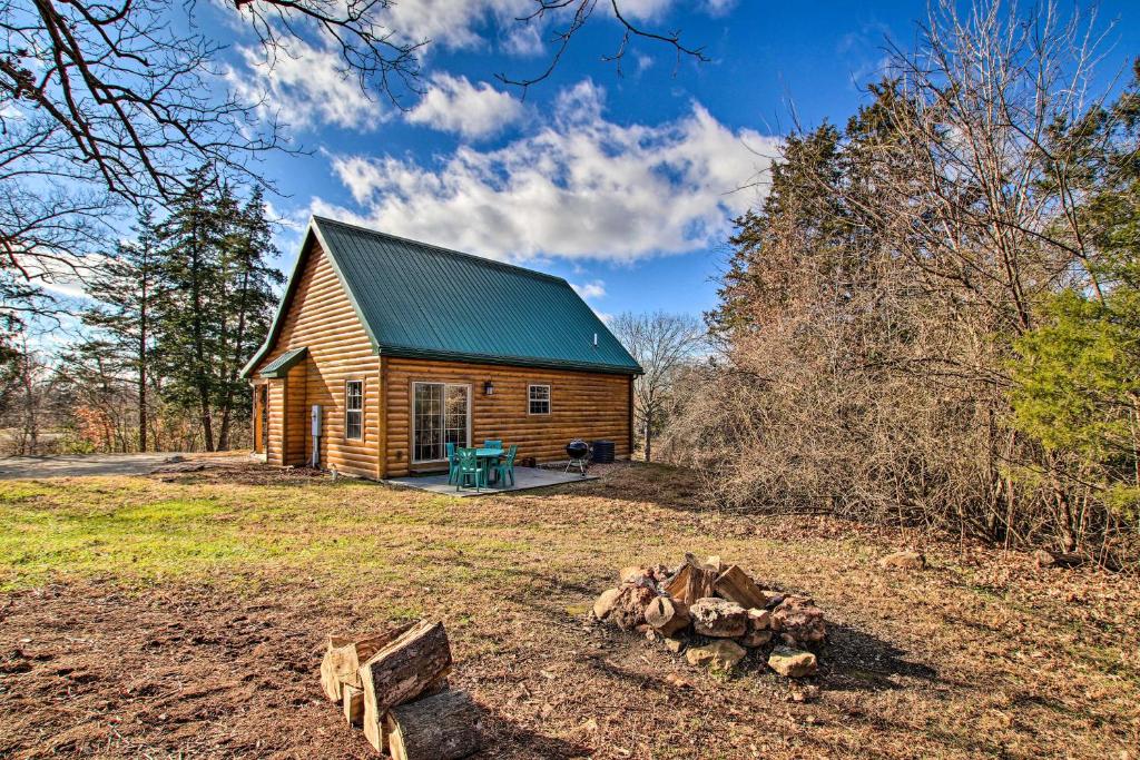 Updated Rural Retreat in New Haven Near Vineyards! photo