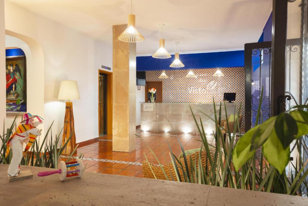 Vista Express Morelia Photo 9