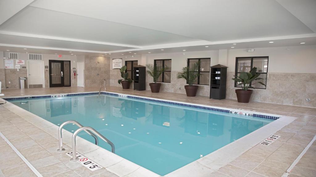 Staybridge Suites AUBURN HILLS photo