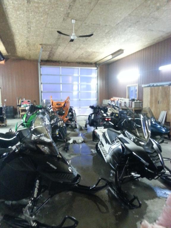Chimo Motel photo