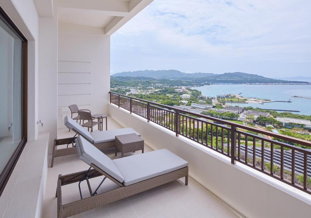 阿拉瑪哈伊納公寓式飯店 (Ala MAHAINA CONDO HOTEL)