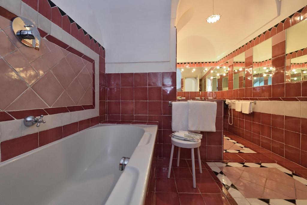 Hotel Luna Convento — Hotel rooms in Amalfi, Campania