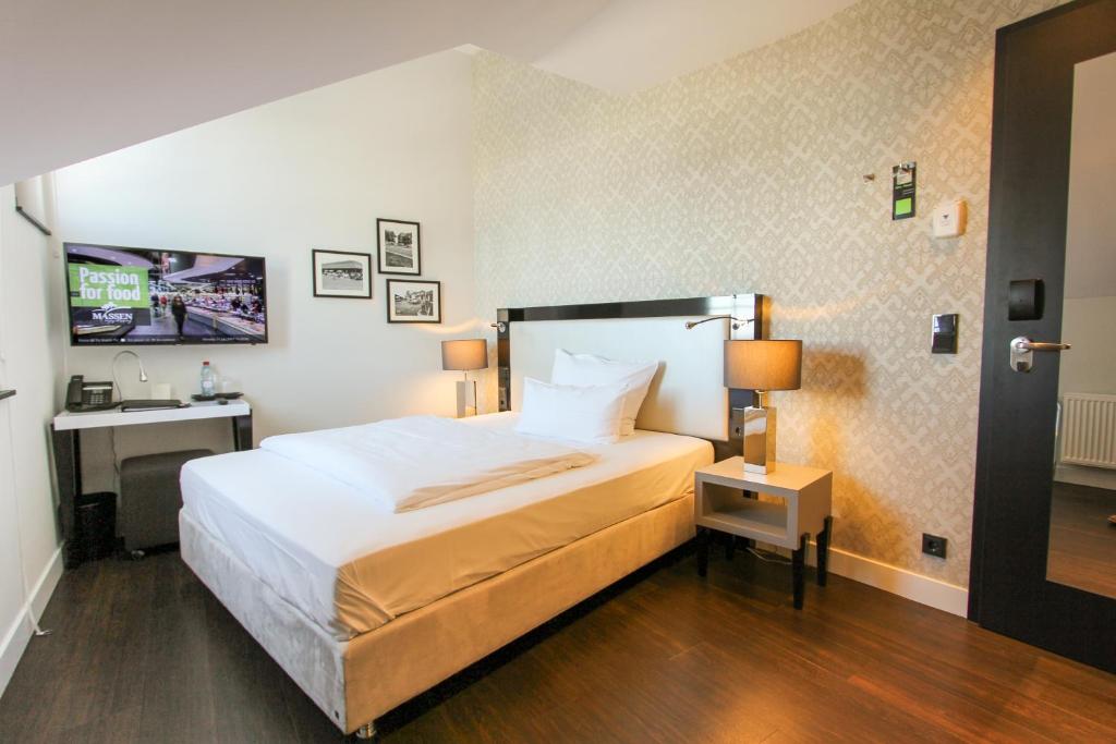 Hotel Wemperhardt photo