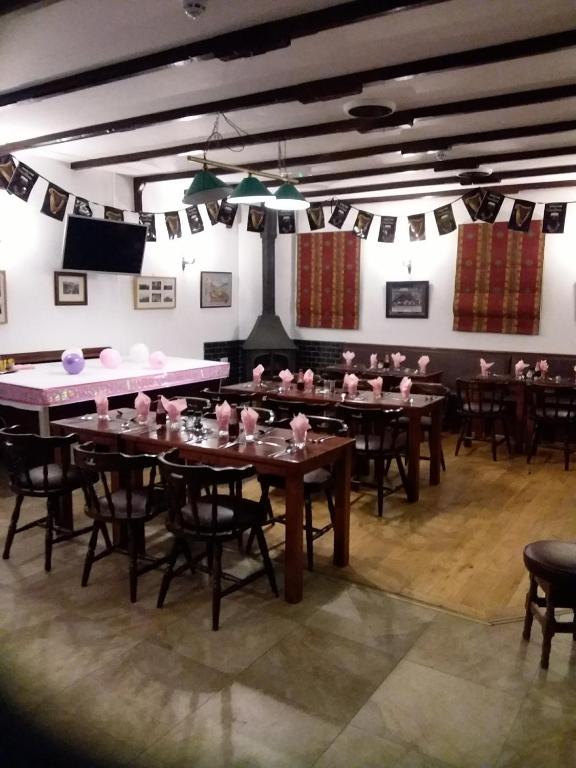 더 노스 폴 바의 아늑한 전경