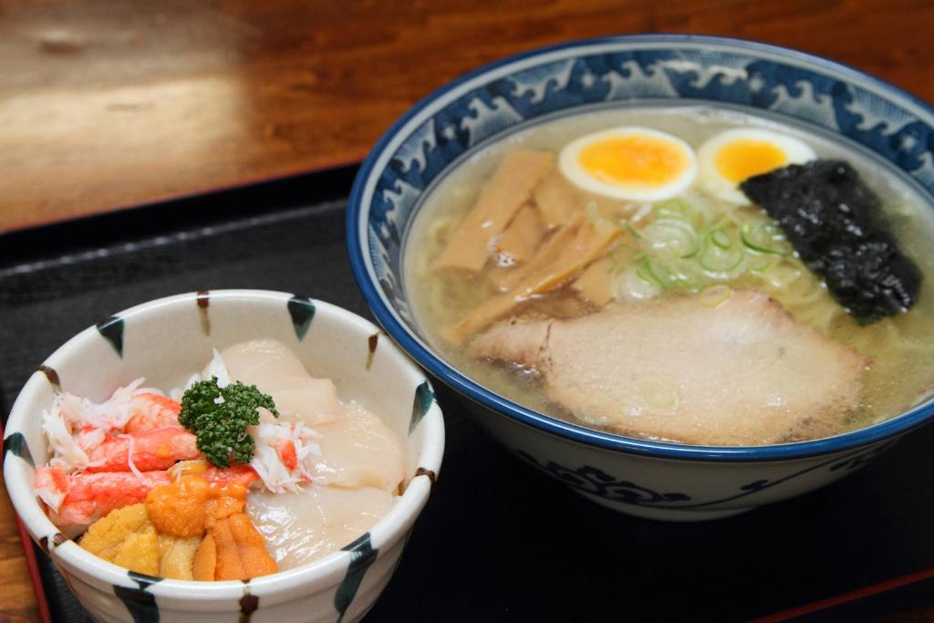 餐飲服務