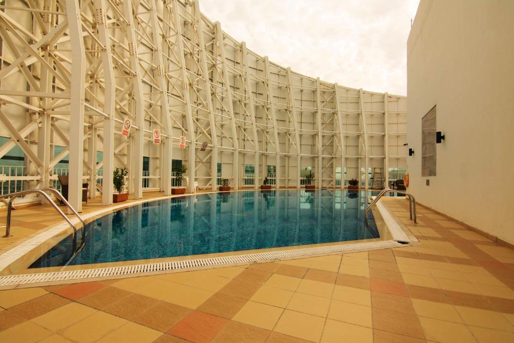 Lux BnB Jumeirah Lake Towers photo