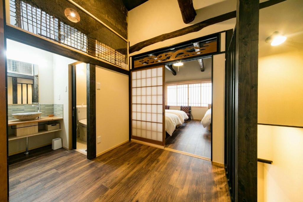 Nishodo Machiya HIKARU GOJO