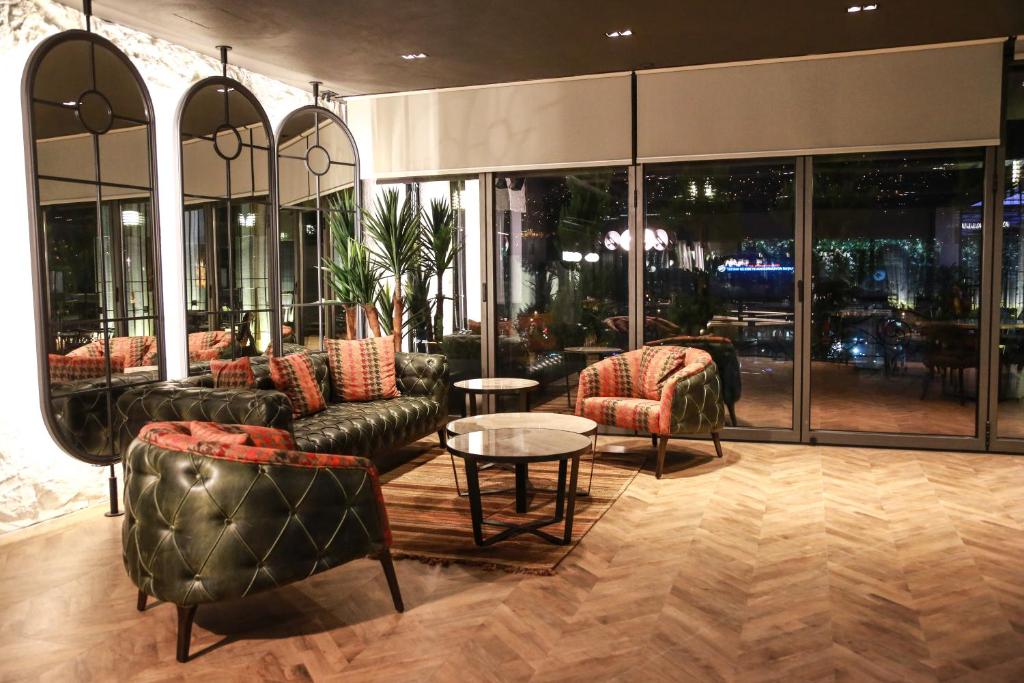 Pub/Lounge
