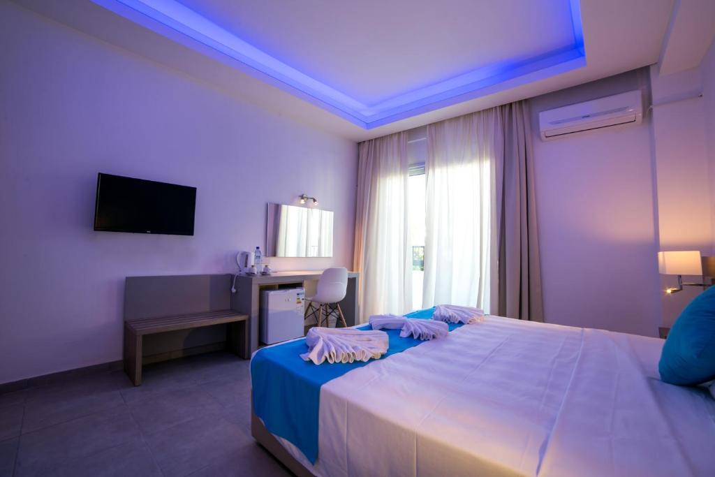 Flora Maria Hotel — Hotel rooms in Ayia Napa, Famagusta Region