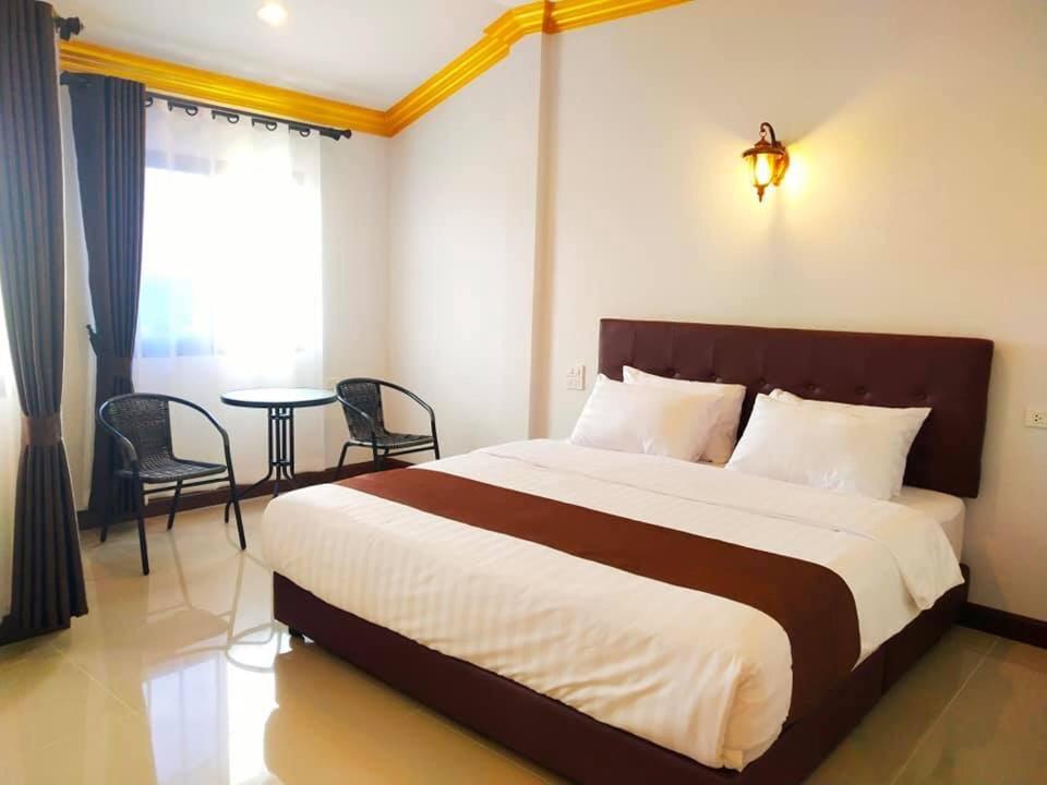 อันตงเพลส Anton place — Hotel in Chai Prakan