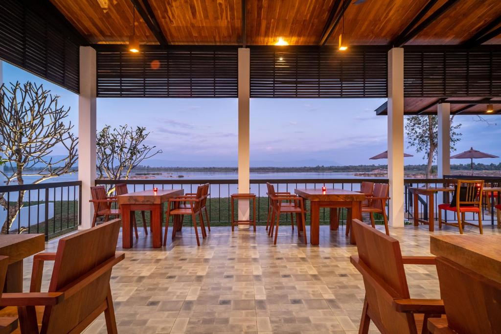 더 리비에라 참파삭