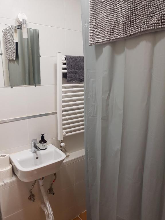 Waves Guesthouse photo