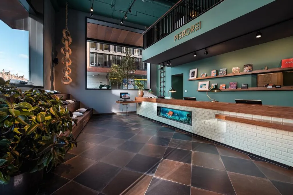PIERDREI Hotel HafenCity Hamburg, Hotel in Hamburg