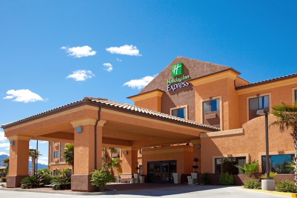 Holiday Inn Express Kingman photo