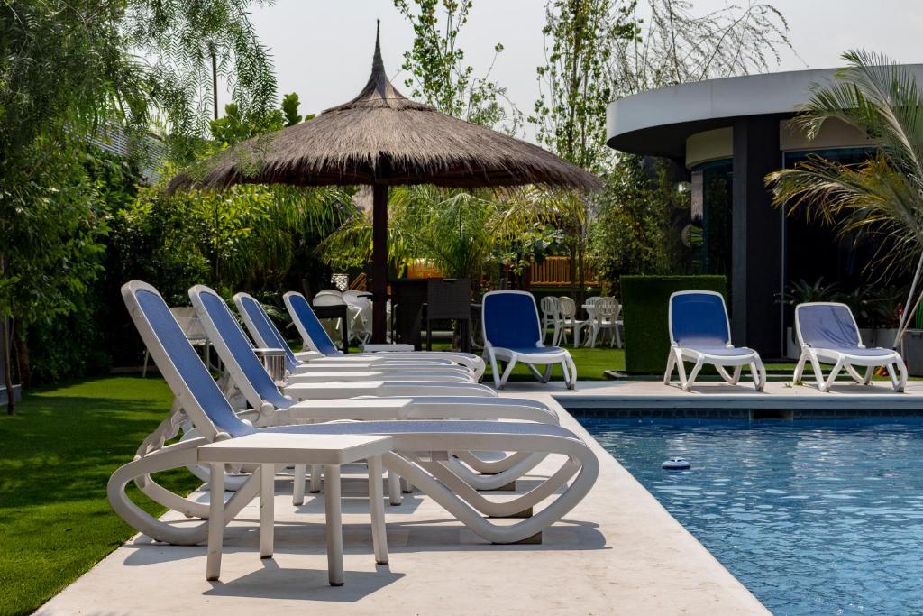 Hotel Los Alpes Cipreses - 2