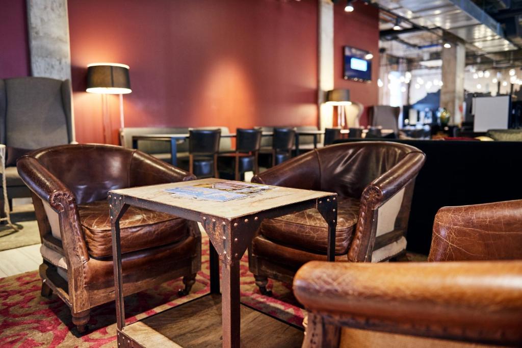 Pub/Lounge
