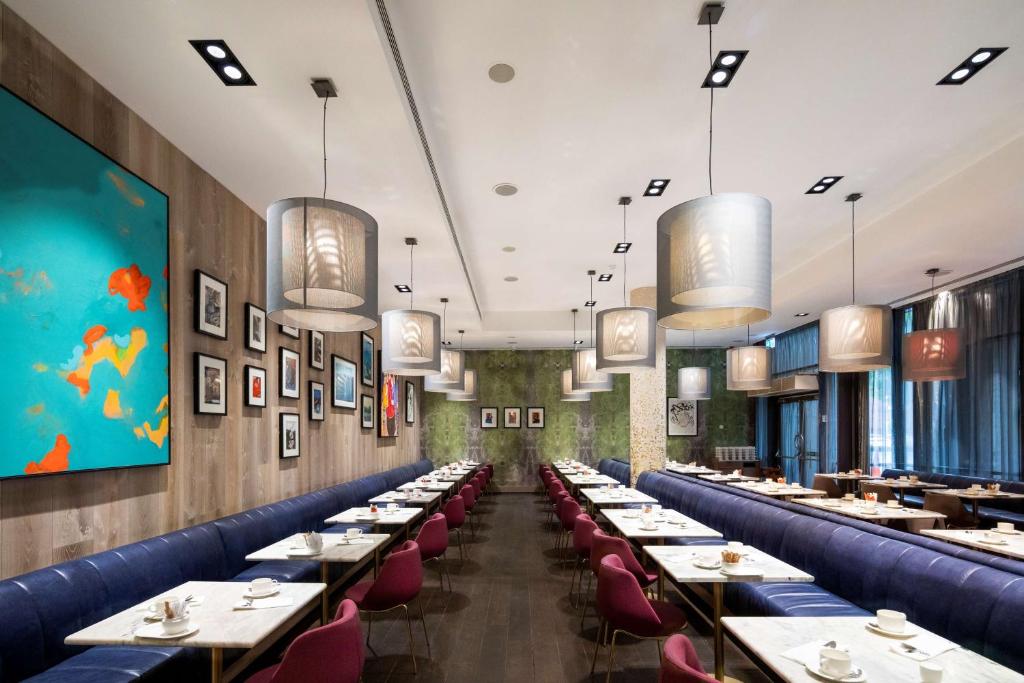 Restaurant, Radisson Blu Royal Hotel Dublin in Dublin