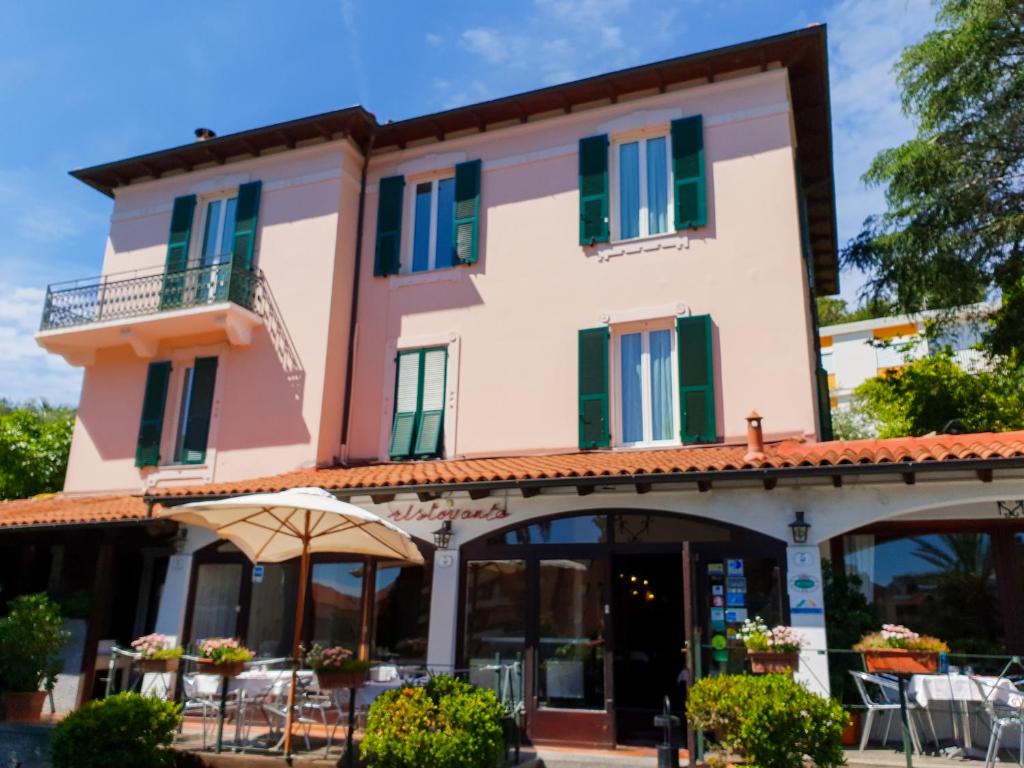 Hotel Ristorante Il Caminetto - 3