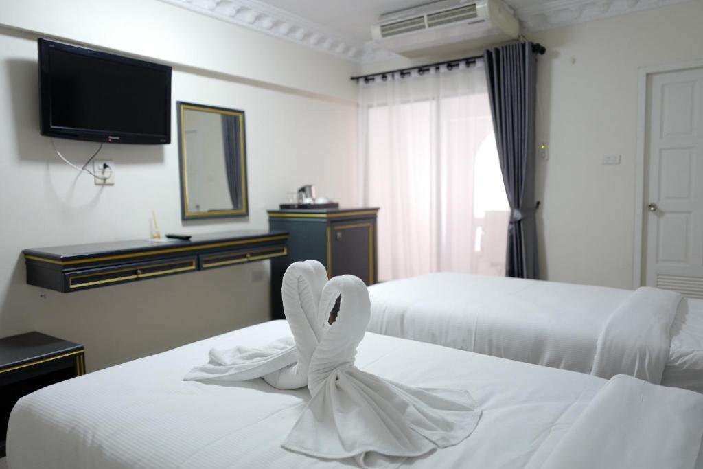 Romance Hotel Sukhumvit 97 (SHA Extra Plus) photo