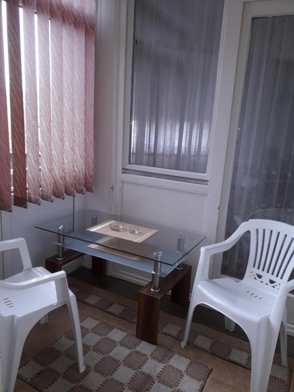 Apartments Lela — Hotel in Bihac