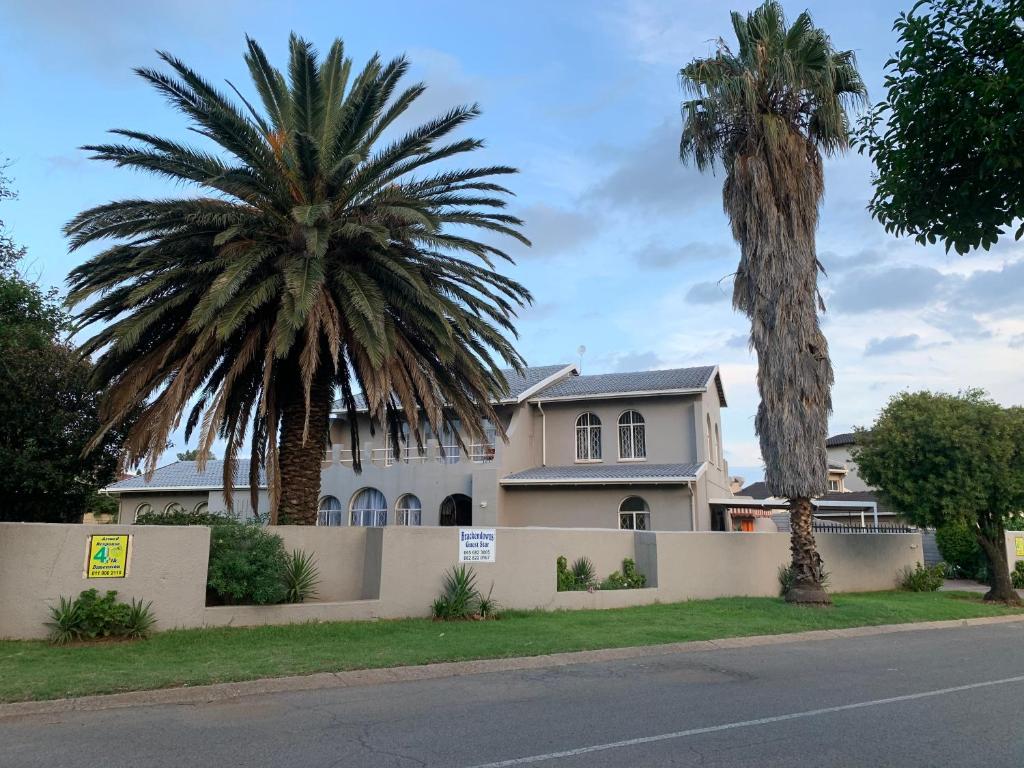 Brackendowns guest star photo
