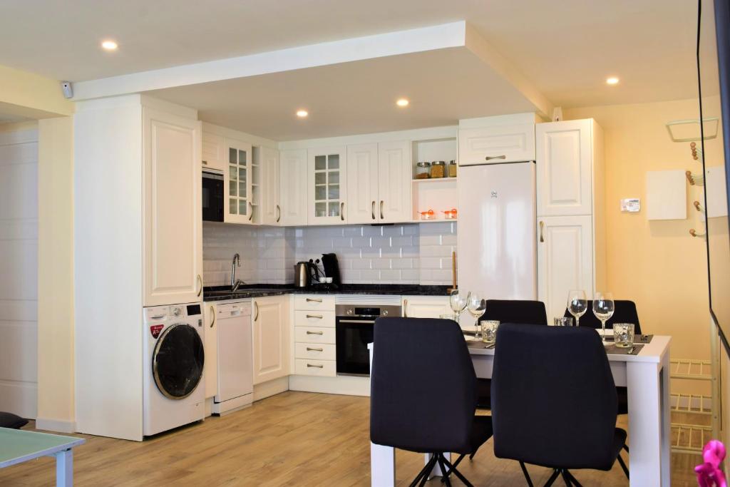 Apartment in Salou next to the beach for families,WIFI - 1