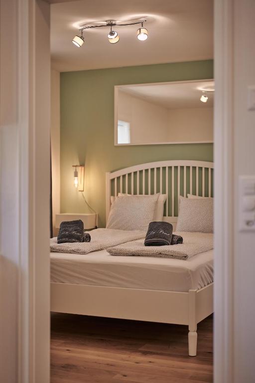 City Center Apartment with Mountain View photo