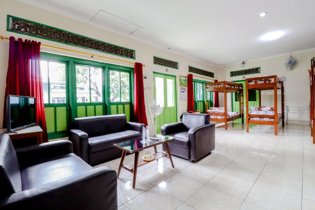 Facilities, Bahagia Sederhana Homestay in Yogyakarta