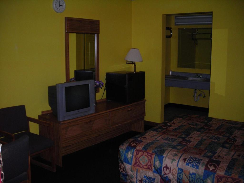 Hollywood Motel photo