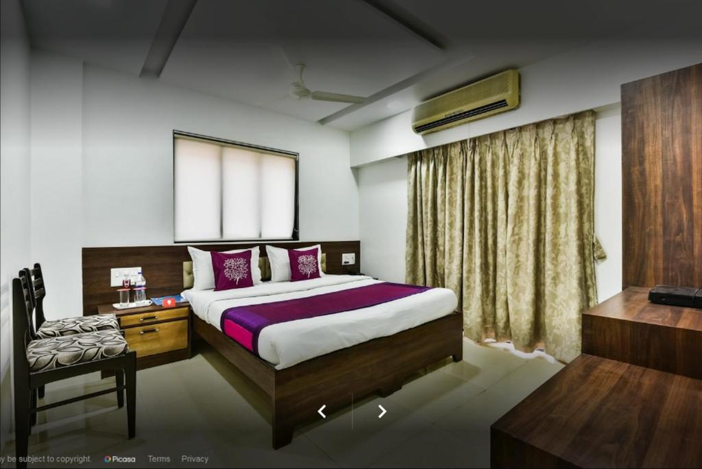 Hotel Shelter Palace photo