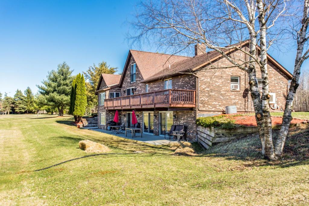 Solitude Inn on the Green, Kimball