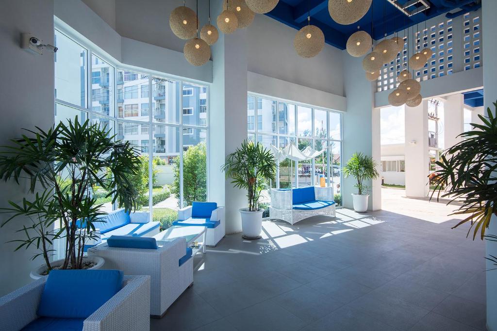 GrandBlue Condominium Sea View photo