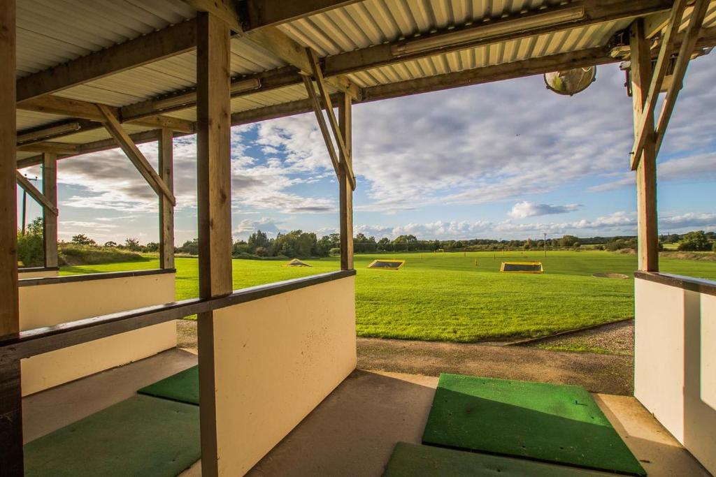 Miltons Country Lodge photo