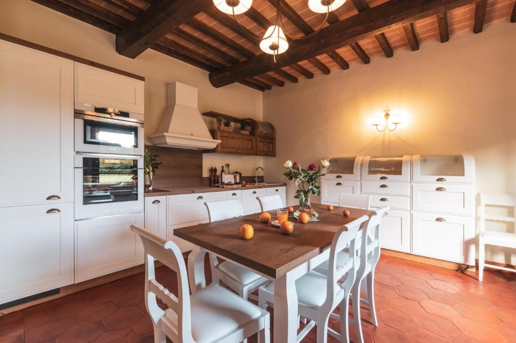 Paradiso di Cacuci - Traditional Tuscan Vineyard & Villa photo