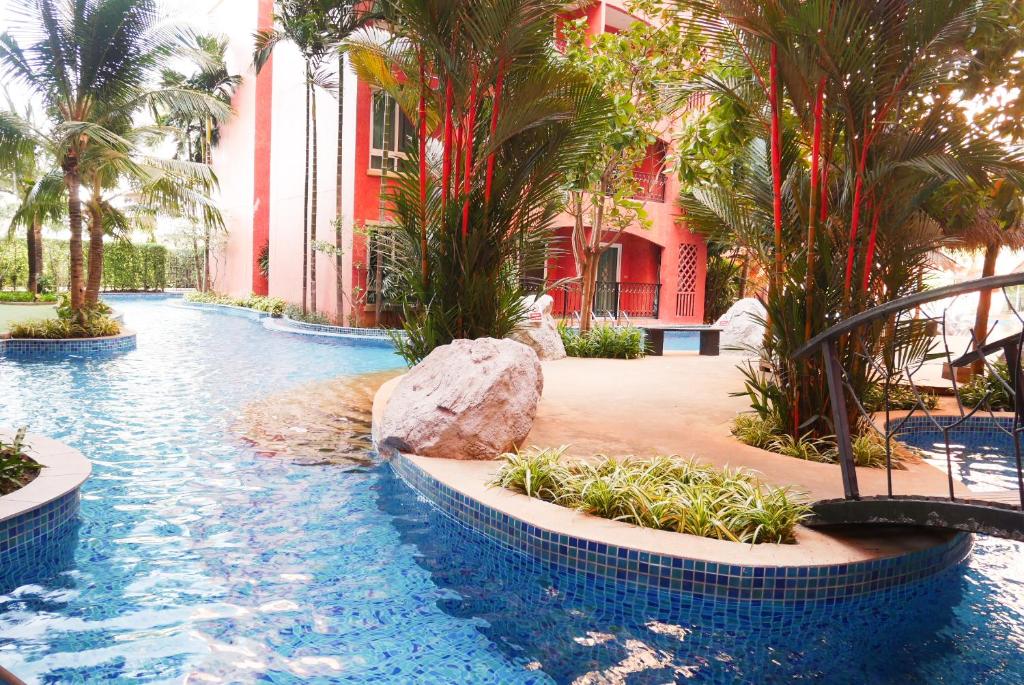 Seven Seas Resort Pattaya & Sofa bed. photo