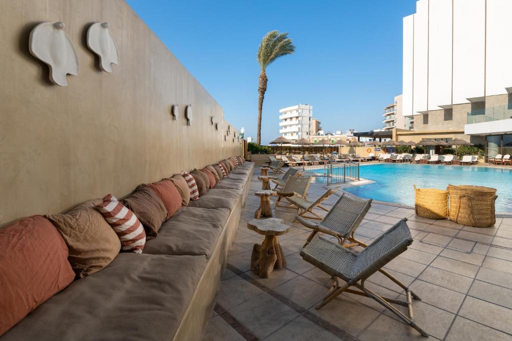Blue Sky City Beach Hotel — Rhodes Town, South Aegean