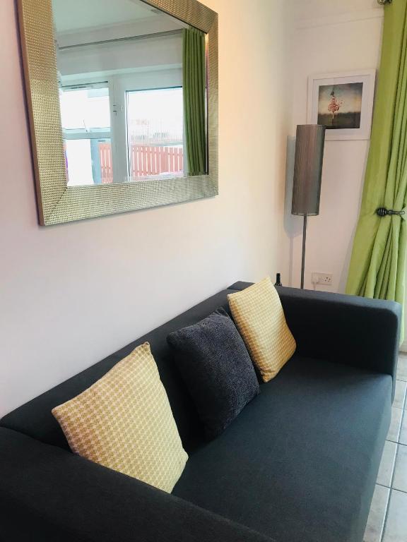 Deluxe Seaside Apartment Ground Floor with Private Entrance and Patio photo