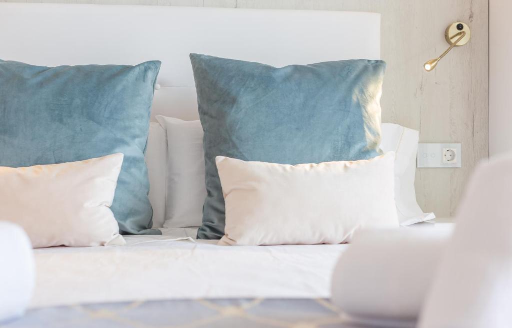New studio in Stella Maris with stunning Sea Views - 5