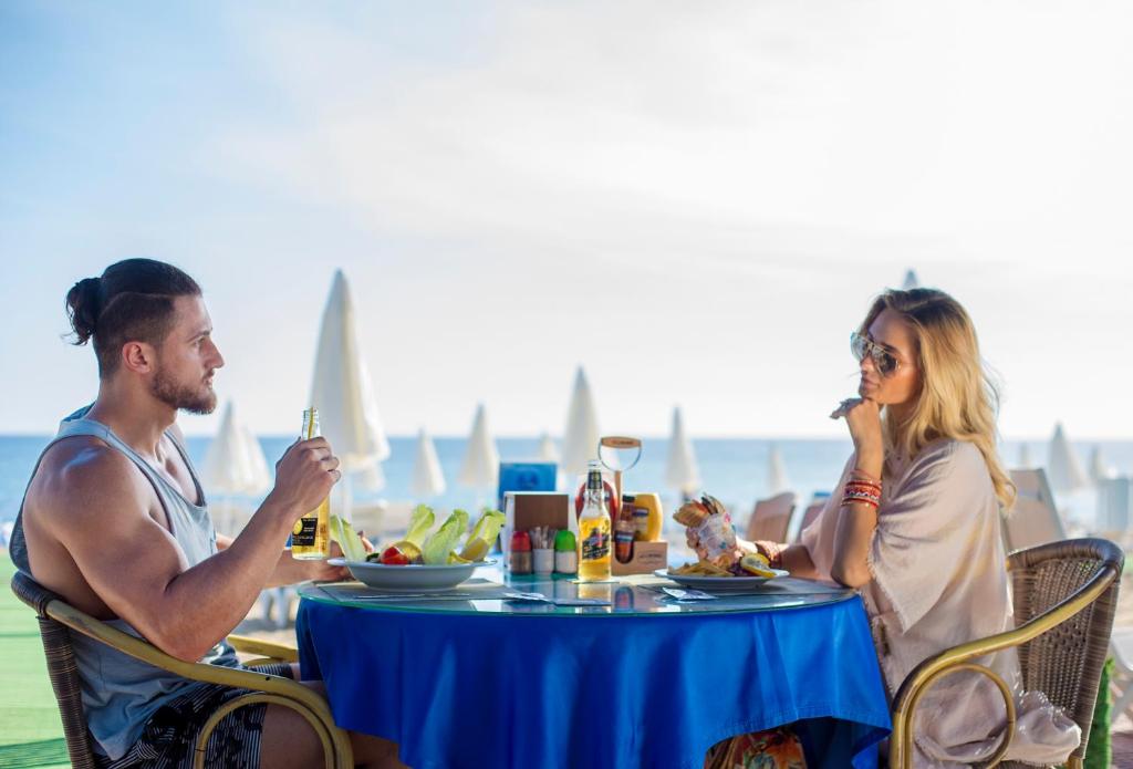 Club Big Blue Suit Hotel - All Inclusive Plus — Restaurant & bars in Alanya