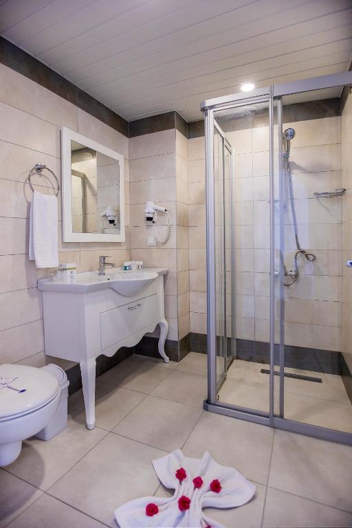 Club Big Blue Suit Hotel - All Inclusive Plus — Hotel rooms in Alanya