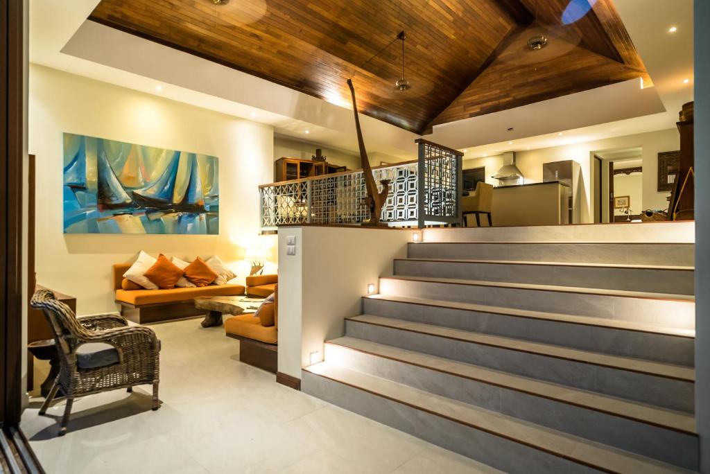 Villa Nam Bo - Oceanfront with maid and chef photo