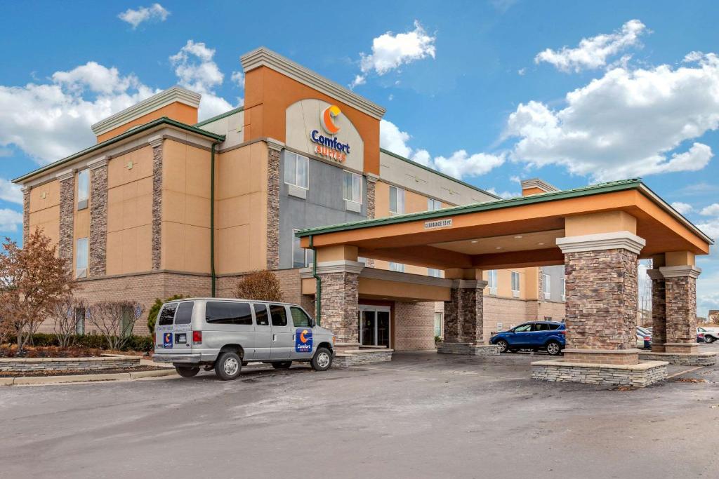 Comfort Suites Southgate photo