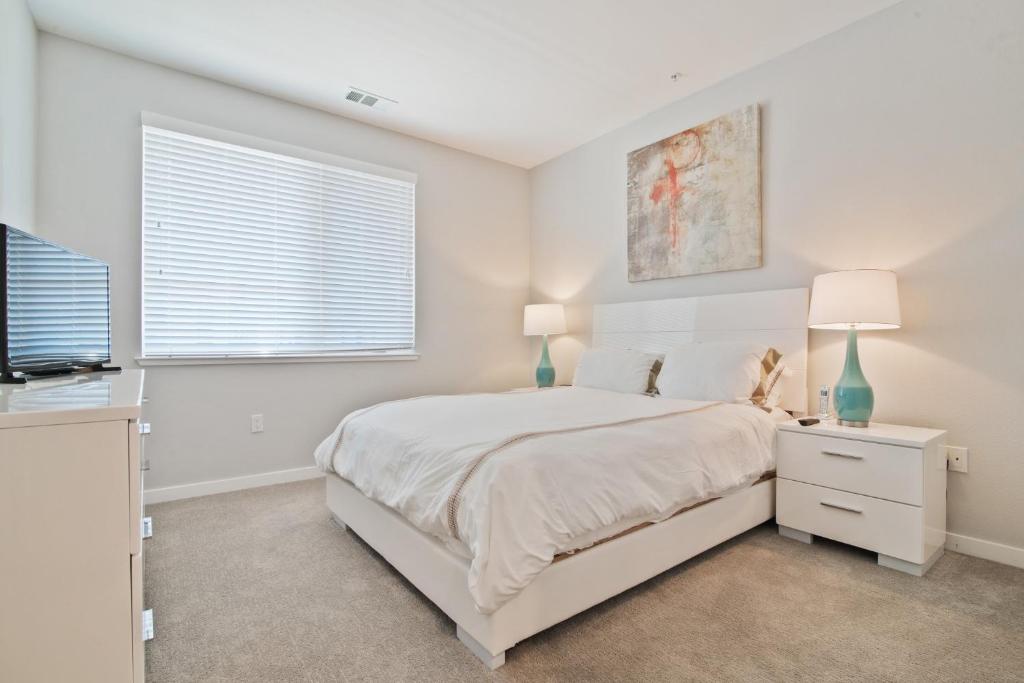 Bluebird Suites in Menlo Park photo