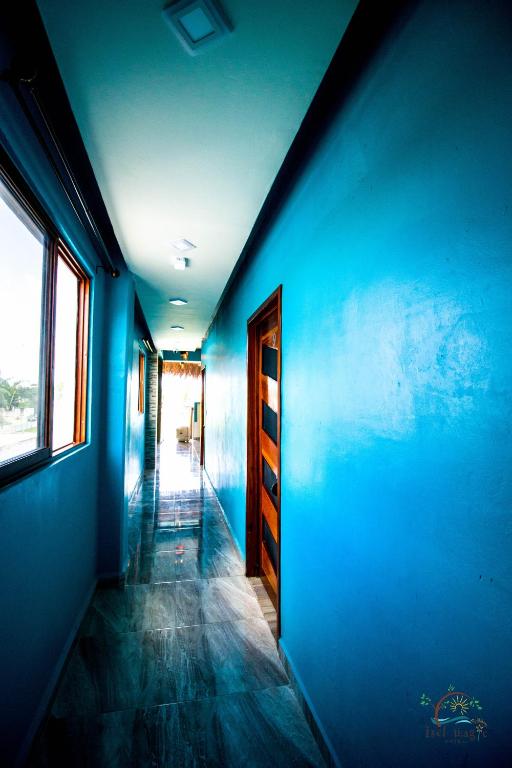 isel magic hotel - 4