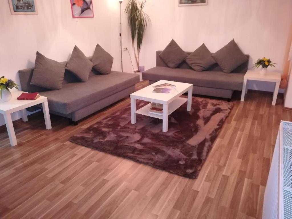 Isas Apartment photo